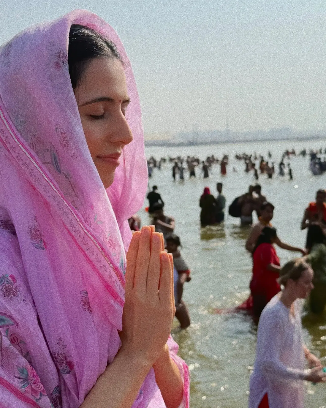 Simar Bhatia will play Agastya Nanda's love interest in war drama Ikkis. To note, this also marks veteran actor Dharmendra's last film who breathed his last on November 24.